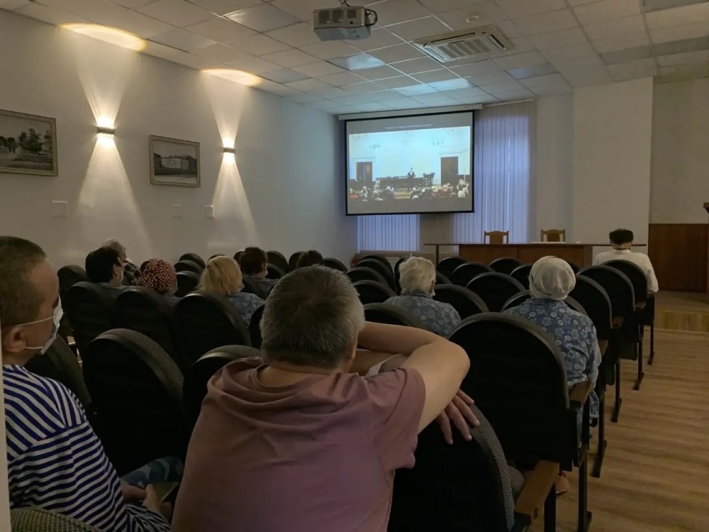  В госпитале проходит онлайн-концерт «Музыка без границ: вечер в Шаляпинском зале»